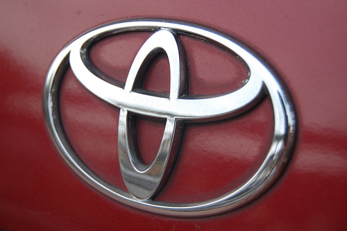 Toyota Lexus Logo. Toyota Logo Red